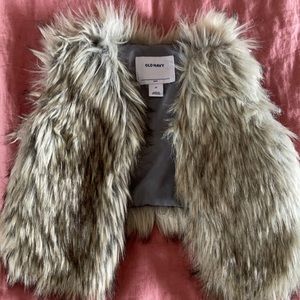 Toddler Faux Fur vest in size 2T